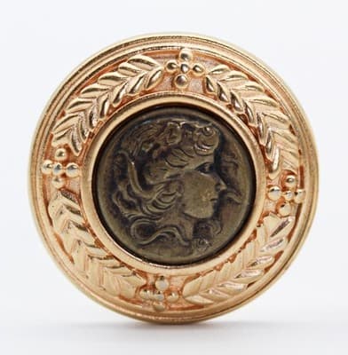 Vintage PREMIER Marked Portrait Cameo Gold Tone Round Clip On Earrings - Thumbnail 2
