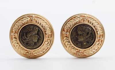 Vintage PREMIER Marked Portrait Cameo Gold Tone Round Clip On Earrings - Thumbnail 6