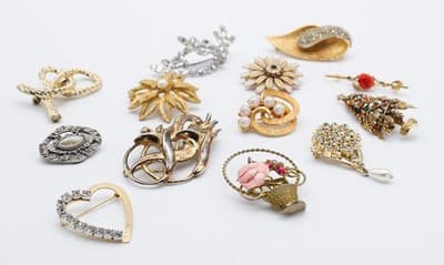 Lot of 13 Vintage Assorted Costume Jewelry Pin Brooches - Thumbnail 8