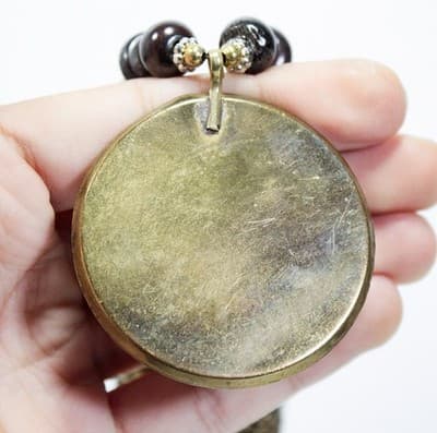 Vintage Beaded White Round Pendant Brass Inlay Plastic Statement Necklace - Thumbnail 8