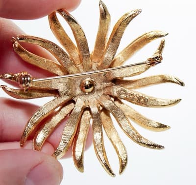 Vintage Designer BSK Pave Crystal Textured Gold Tone Floral Statement Pin Brooch - Thumbnail 6