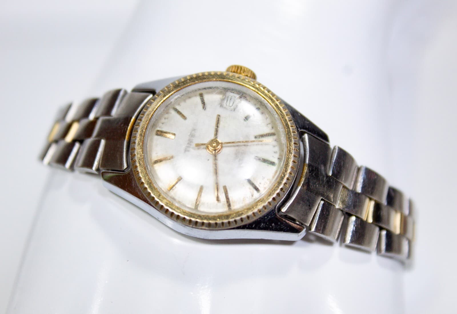 Vtg 1970's Timex President Date Silver Gold Two Tone W.R. Ladies Watch - Thumbnail 2