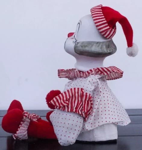 Vintage RARE Mantle Porcelain Musical Clown in Working Condition - Thumbnail 6