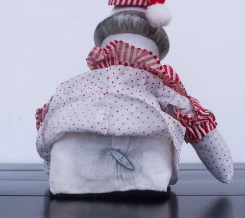 Vintage RARE Mantle Porcelain Musical Clown in Working Condition - Thumbnail 9