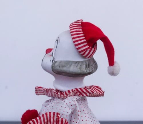 Vintage RARE Mantle Porcelain Musical Clown in Working Condition - Thumbnail 8