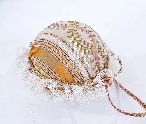 Vintage Victorian Style White Laced Mustard Round Christmas Ornament - Thumbnail 4