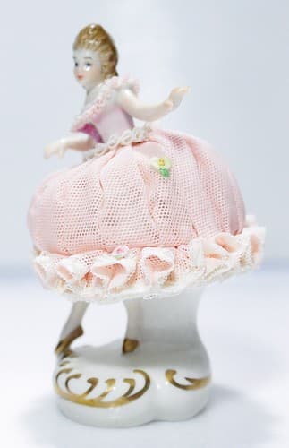 Irish Dresden MULLER VOLKSTEDT "Georgina" Ireland Lace Porcelain Dancer Figurine - Thumbnail 7