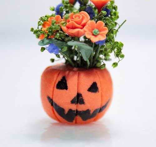 RARE Vintage Dollhouse Miniature Handmade Halloween Pumpkin Floral Decoration - Thumbnail 3
