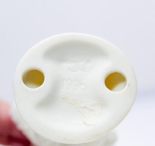 Vintage DEPARTMENT 56 Snowbunnies "Hop Skip" Holiday Porcelain Figure - Thumbnail 5