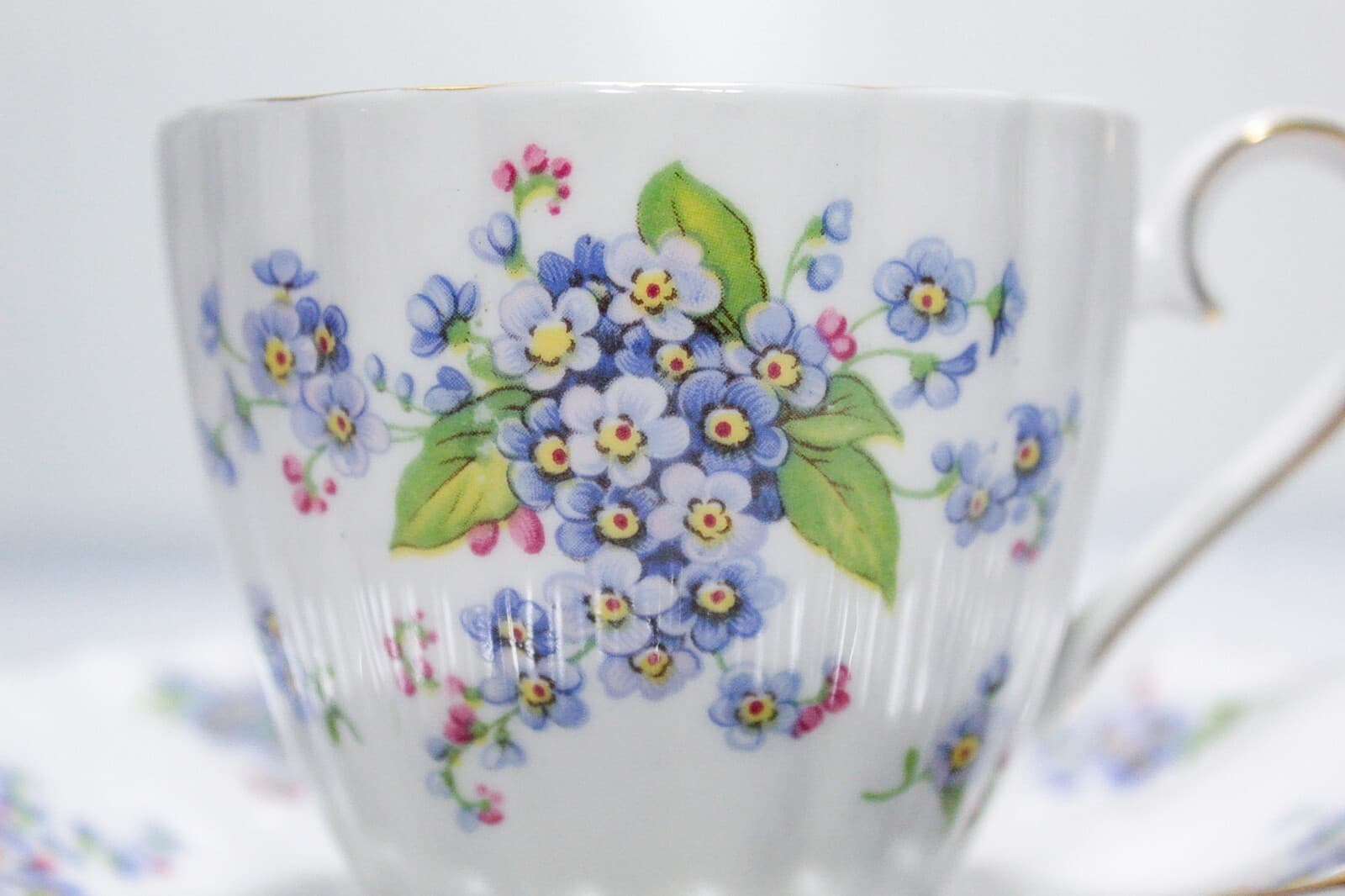 ROYAL TUSCAN Wedgwood "Forget Me Not" Fine Bone China Floral Cup & Saucer - Thumbnail 2
