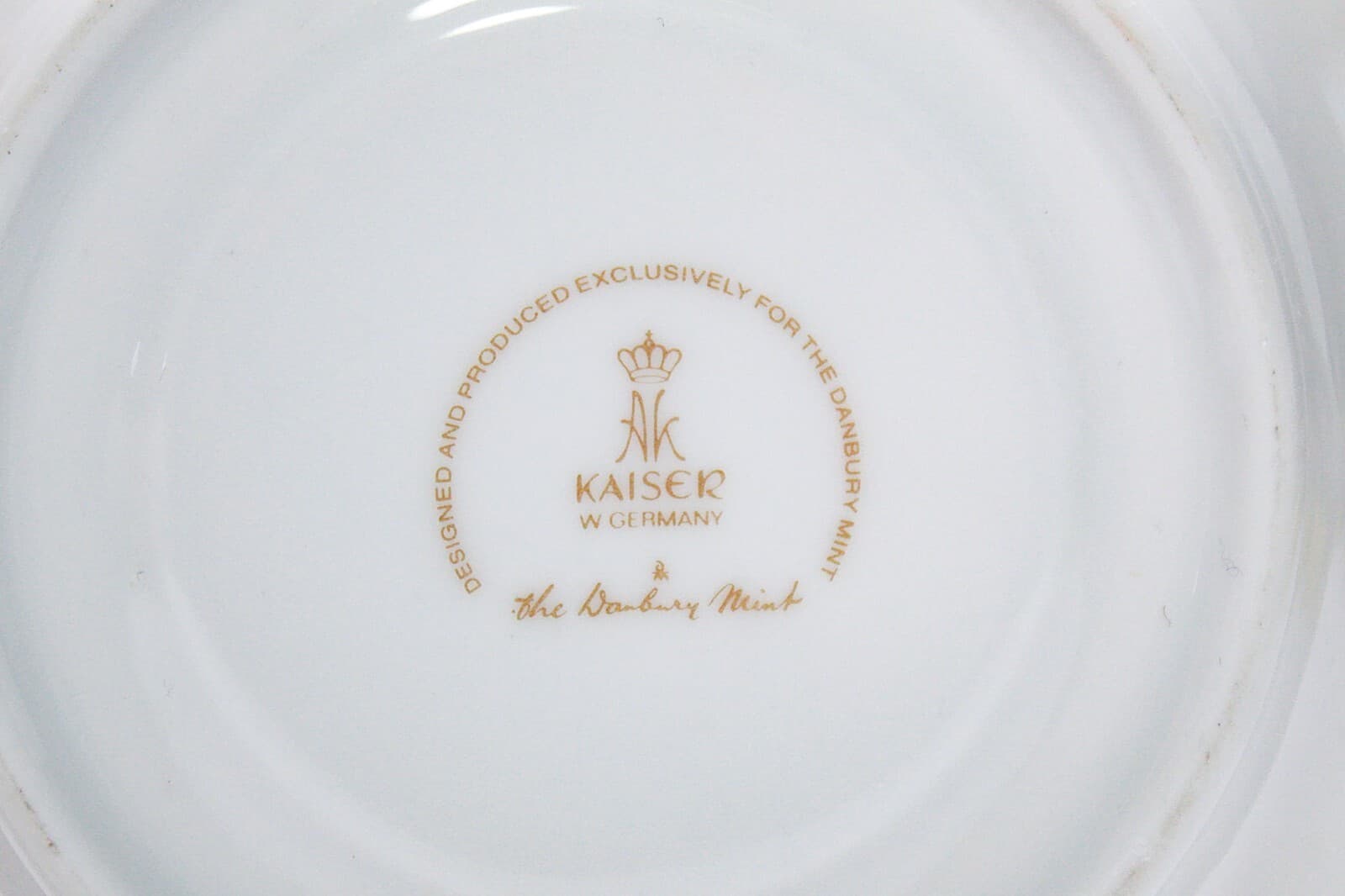 KAISER Made In W. Germany Hand Painted Leaf Design Porcelain Cup & Saucer - Thumbnail 9