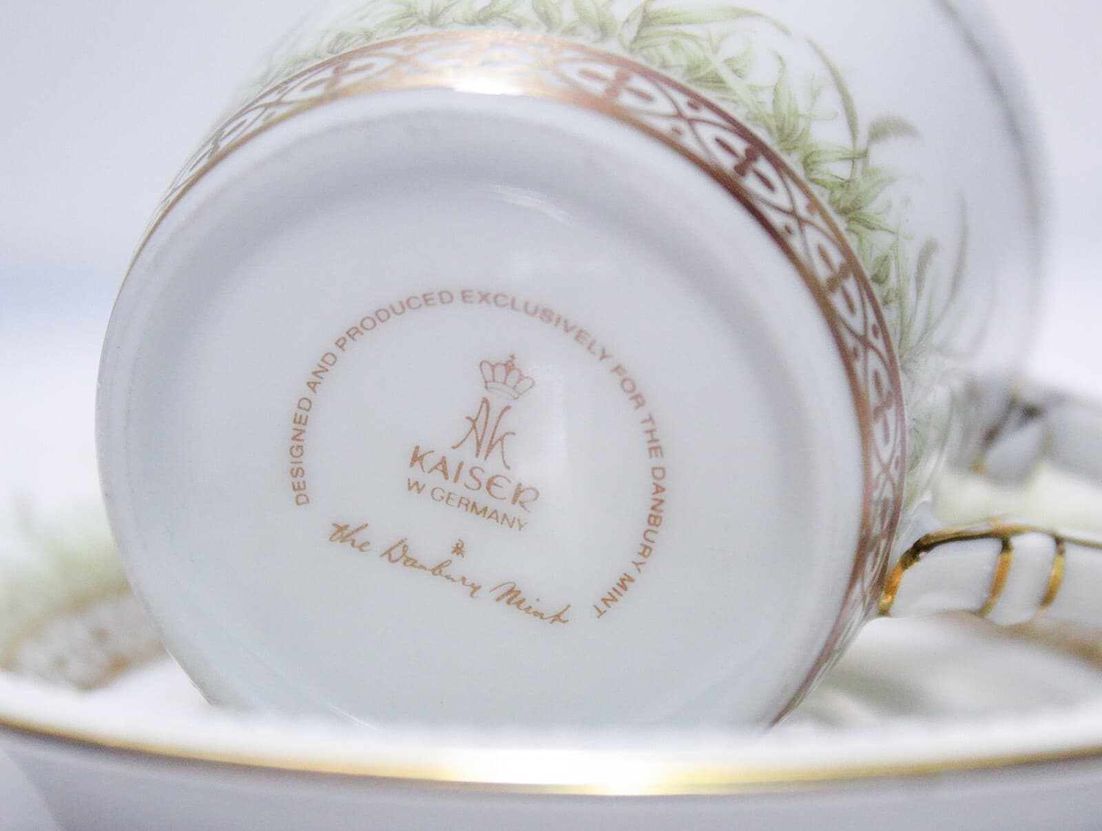 KAISER Made In W. Germany Hand Painted Leaf Design Porcelain Cup & Saucer - Thumbnail 6