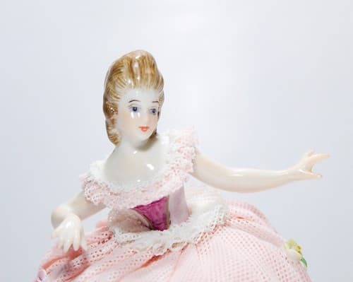 Irish Dresden MULLER VOLKSTEDT "Georgina" Ireland Lace Porcelain Dancer Figurine - Thumbnail 2