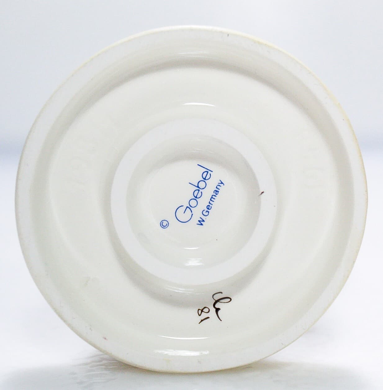 GOEBEL HUMMEL Germany "Home From Market" Hand Painted Porcelain Figurine TMK6 - Thumbnail 4
