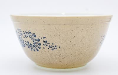 Pyrex Vintage Homestead Blue Floral & Scroll 1.5 Qt Glass Mixing Bowl #402 - Thumbnail 5