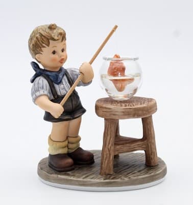 Berta Hummel Goebel My First Catch BH 256 Porcelain Figurine Vintage 2003 - Thumbnail 9