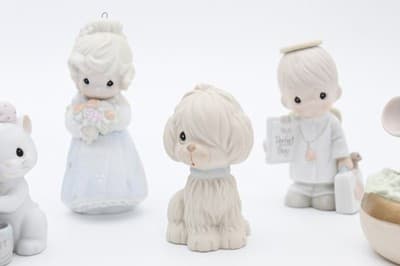 Lot of 7 Vintage PRECIOUS MOMENTS Assorted Porcelains Figurines By Enesco - Thumbnail 6