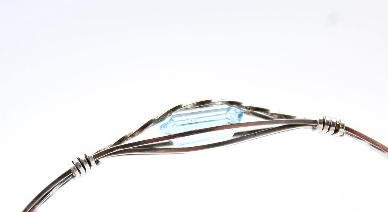 Sterling Silver Sky Blue Topaz Emerald Cut Hand Crafted Toggle Cuff Bracelet - Thumbnail 3