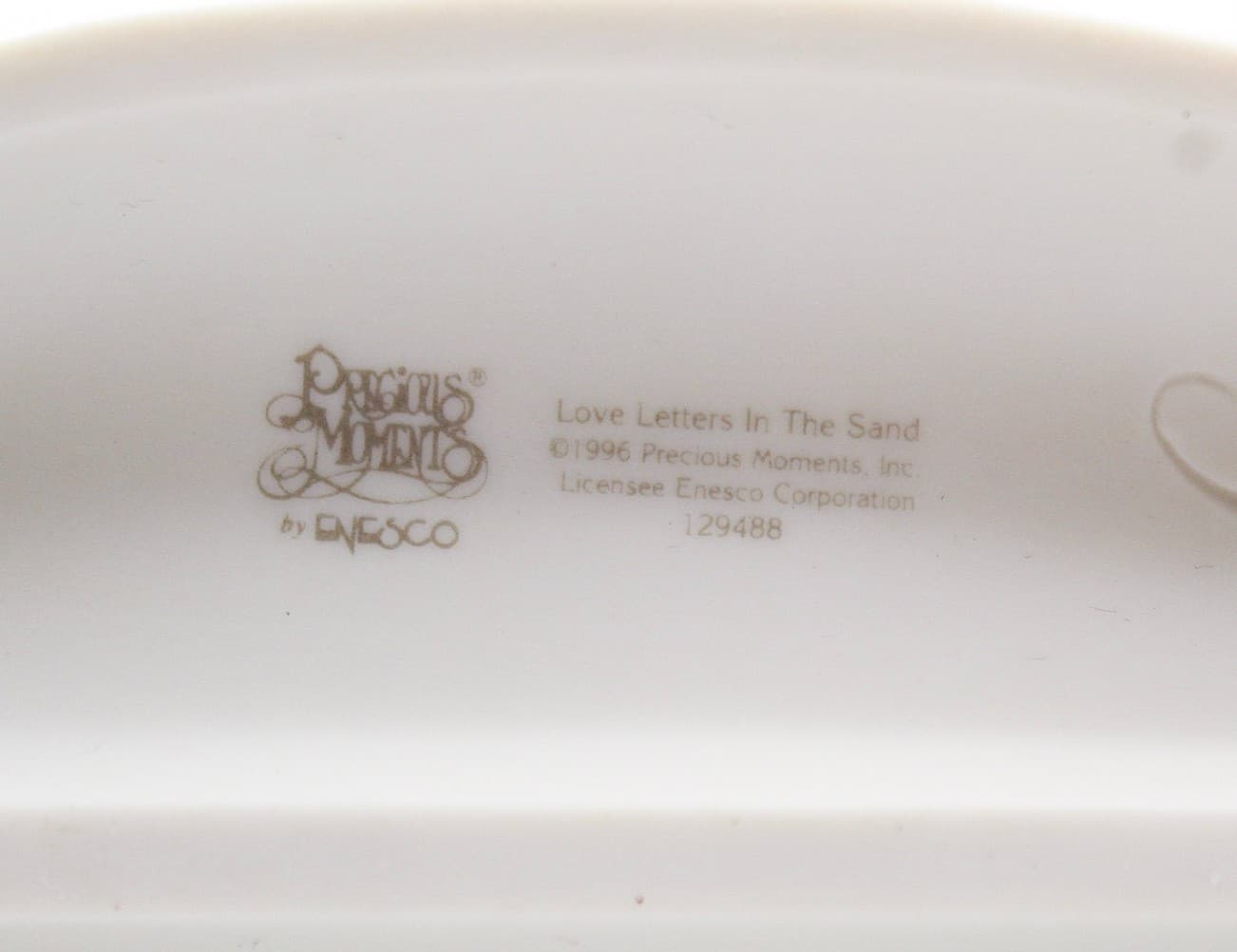 Precious Moments Love Letters In The Sand Enesco Porcelain Figurine 1996 - Thumbnail 5