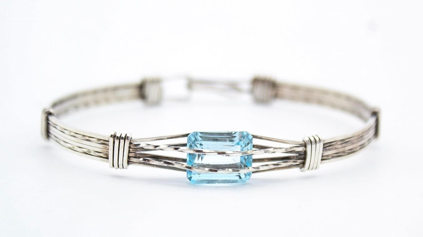 Sterling Silver Sky Blue Topaz Emerald Cut Hand Crafted Toggle Cuff Bracelet - Thumbnail 9