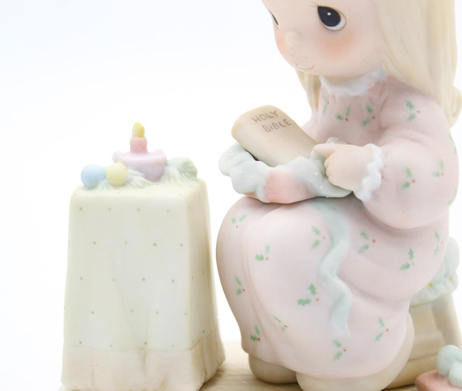 Precious Moments May Your Christmas Be Blessed Enesco Porcelain Figurine 1984 - Thumbnail 4