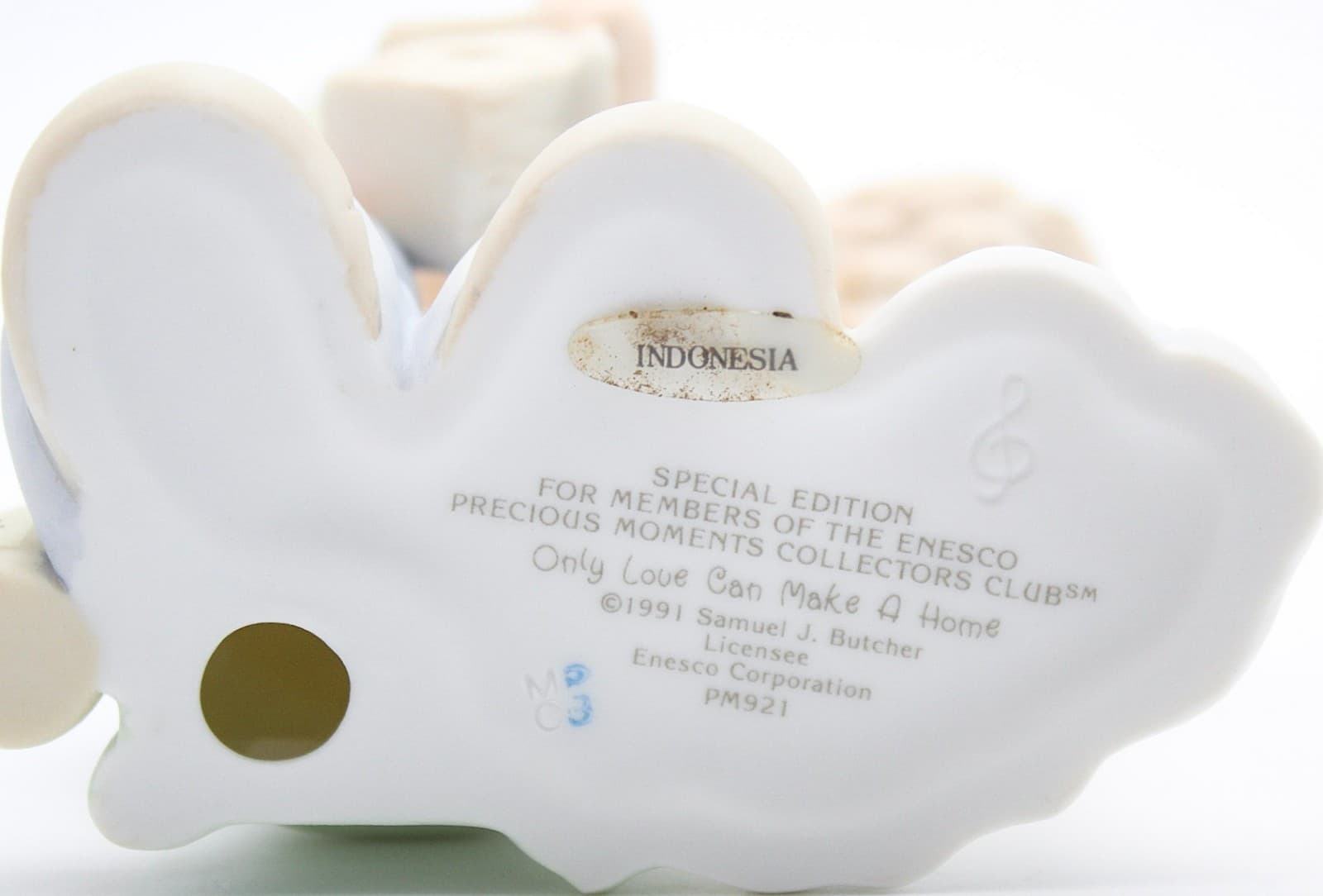 Precious Moments Only Love Can Make A Home Enesco Porcelain Figurine 1991 - Thumbnail 7