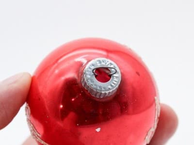 Shiny Brite Vintage Red Bird Dove Stencil Glittered Glass Christmas Ornament - Thumbnail 3
