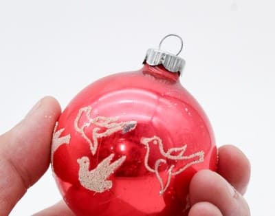 Shiny Brite U.S.A. Vintage Red Dove Stencil Glittered Glass Christmas Ornament - Thumbnail 4