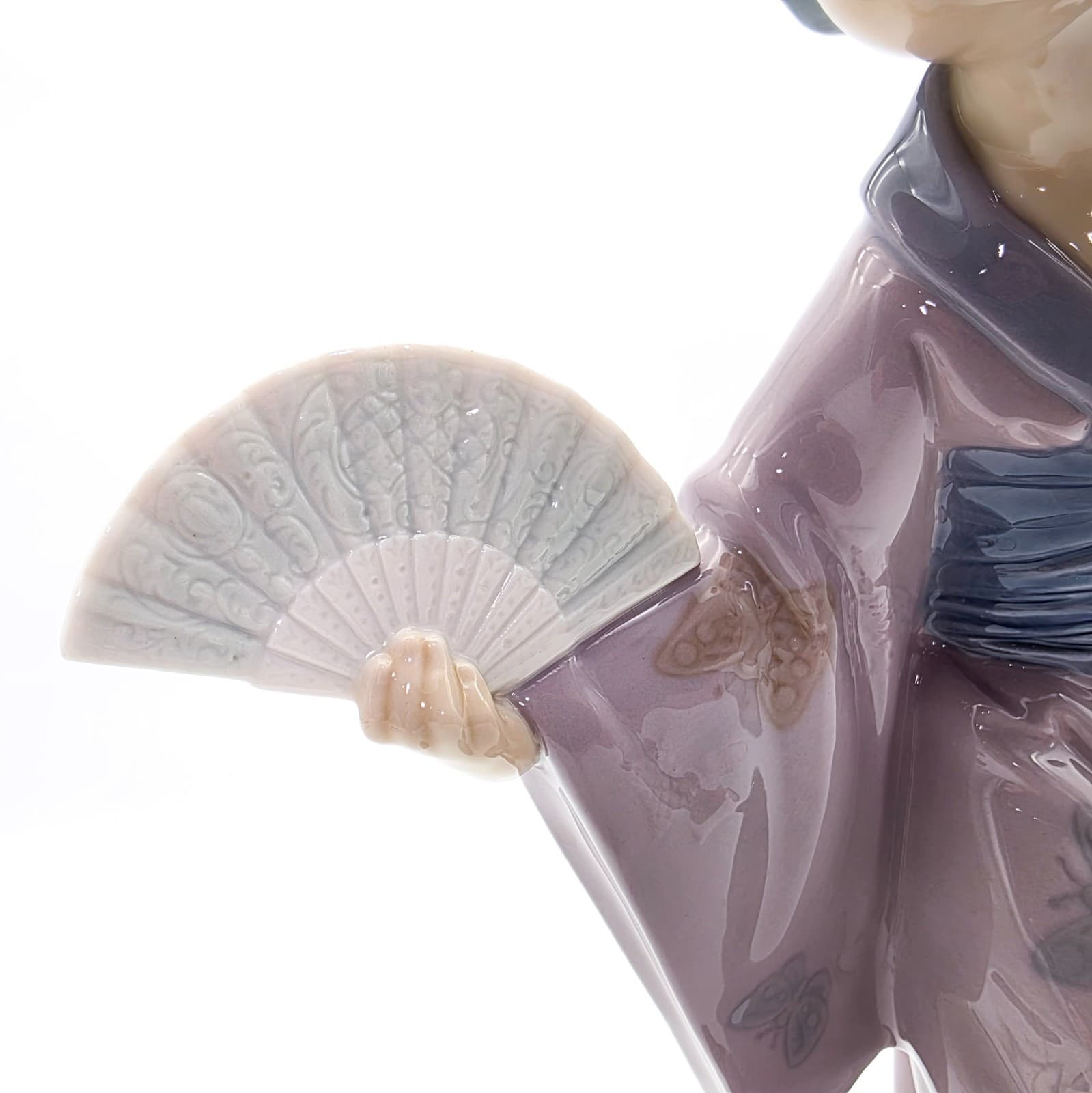 Lladro Madame Butterfly #4991 Spain Glazed Porcelain Figure By Salvador Debon - Thumbnail 10