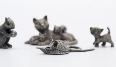 Vintage Assorted Pewter Cat Mouse & Squirrel Miniature Figurines - Thumbnail 4