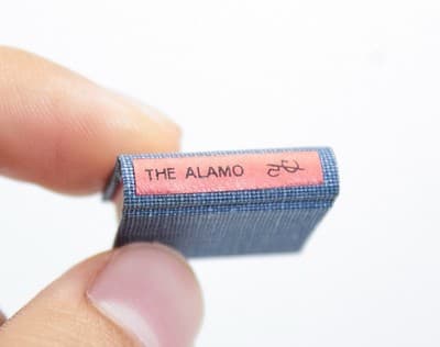 Vintage "Heroes Of The Alamo" Miniature Dollhouse Book SIGNED Rare - Thumbnail 3