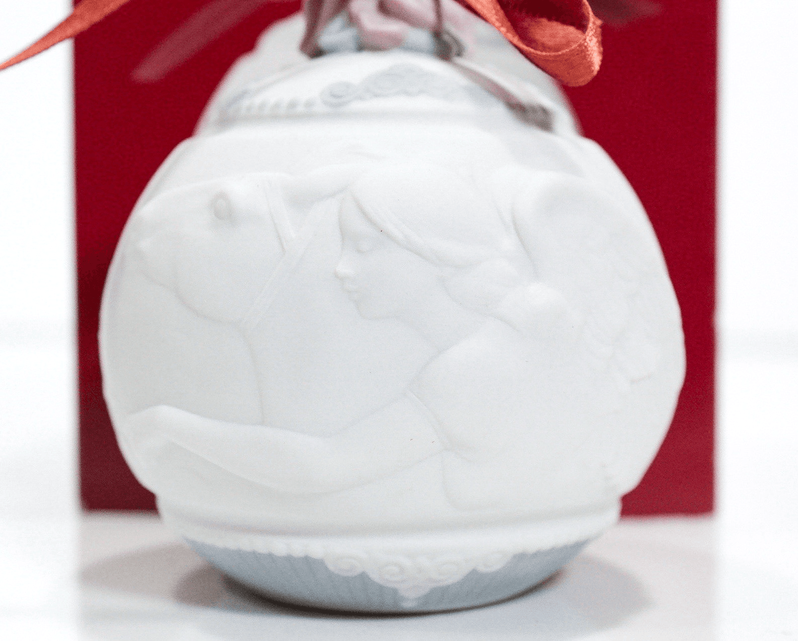 Vintage 2002 LLADRO Spain Daisa Porcelain Ball Christmas Ornament In Box - Thumbnail 4