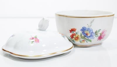 RICHARD GINORI Italy Vintage Hand Painted Porcelain Floral Lidded Bowl - Thumbnail 8