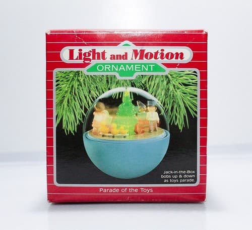 Vintage 1988 Hallmark Light and Motion "Parade of the Toys" Christmas Ornament - Thumbnail 4