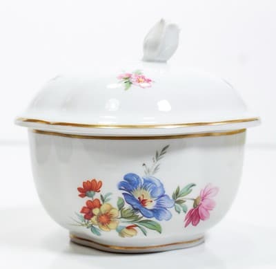 RICHARD GINORI Italy Vintage Hand Painted Porcelain Floral Lidded Bowl - Thumbnail 6
