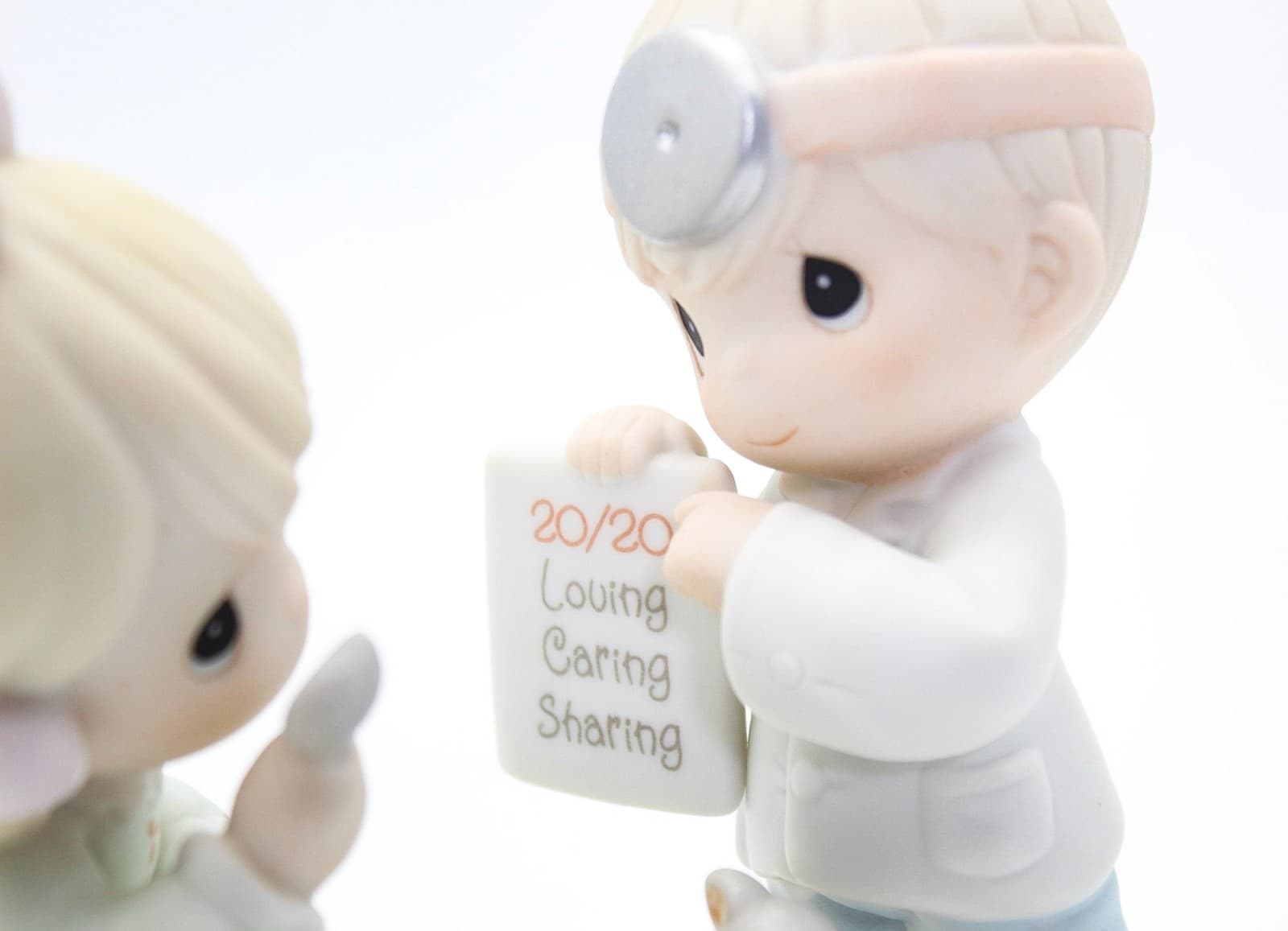Precious Moments 20 Years And The Vision's Still The Same Figurine 1997 - Thumbnail 2