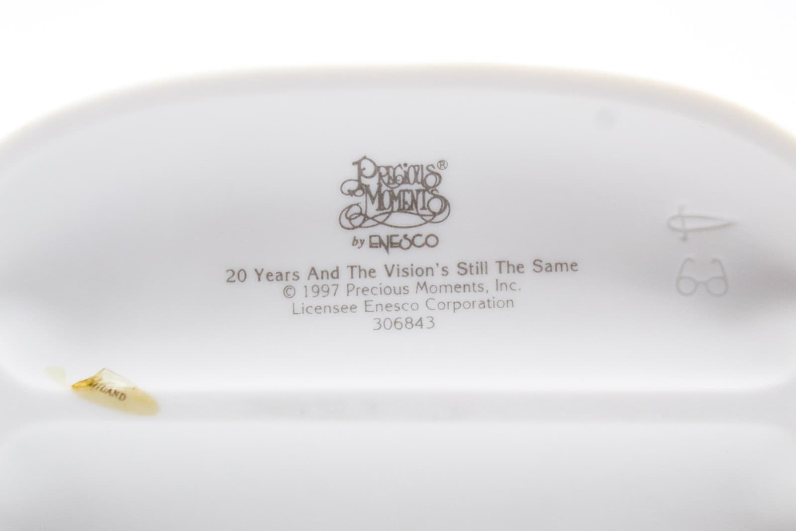 Precious Moments 20 Years And The Vision's Still The Same Figurine 1997 - Thumbnail 6