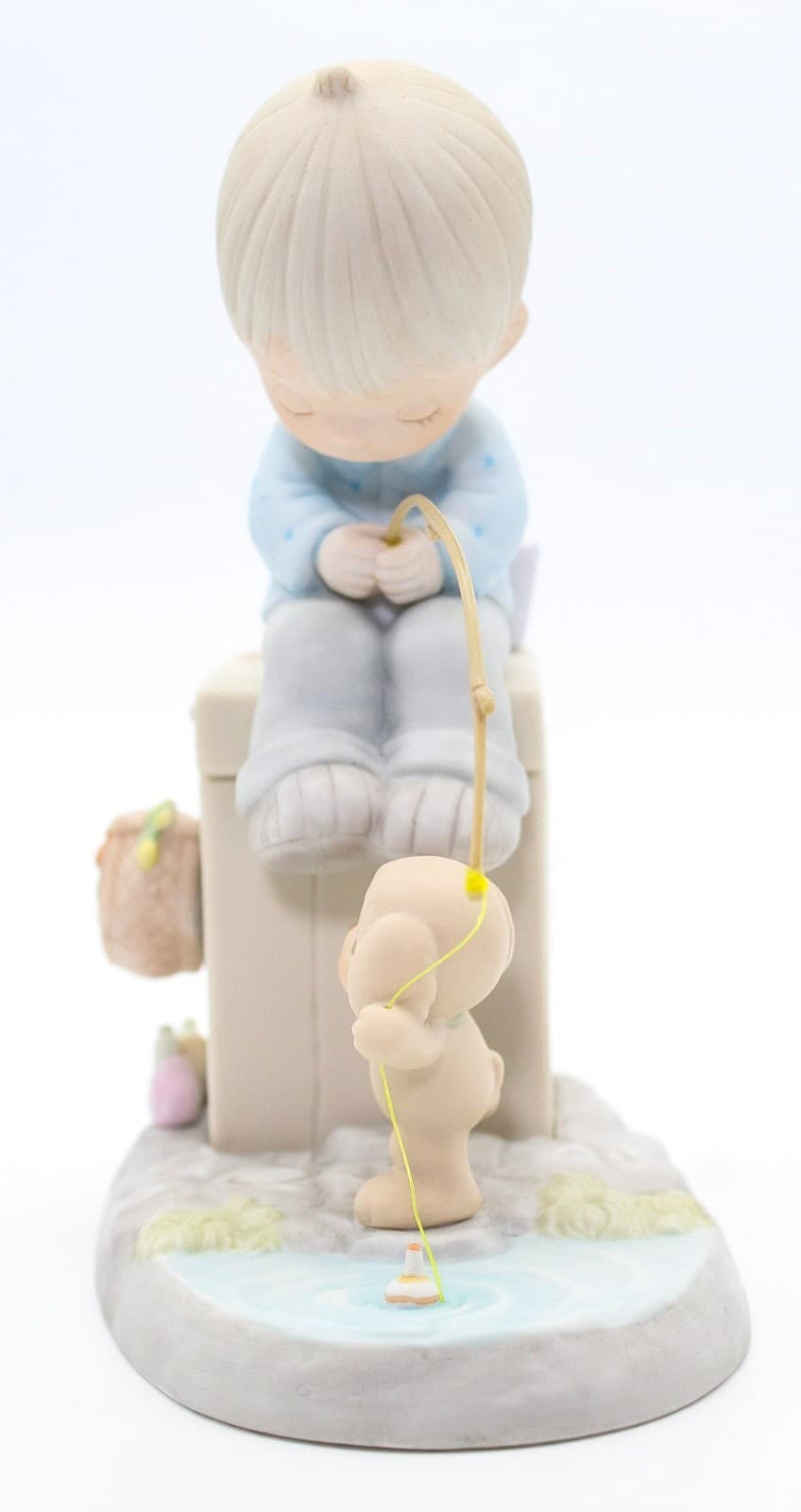 Precious Moments Just A Line To With You A Happy Day Porcelain Figurine 1988 - Thumbnail 3
