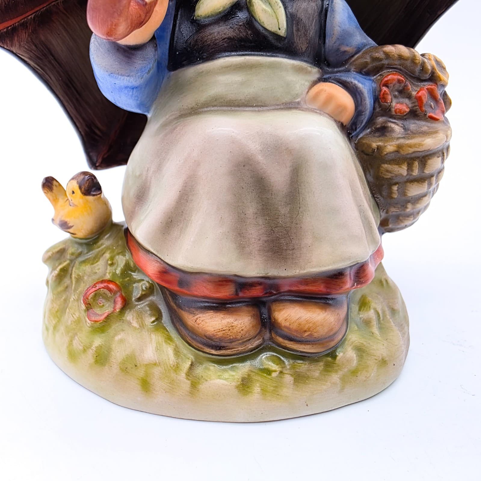 Hummel Goebel Smiling Through W. Germany Porcelain Figurine TMK6 In Box - Thumbnail 7