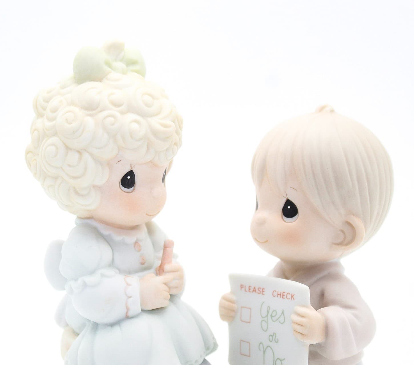 Precious Moments Wishing You A Perfect Choice Enesco Porcelain Figurine 1988 - Thumbnail 2