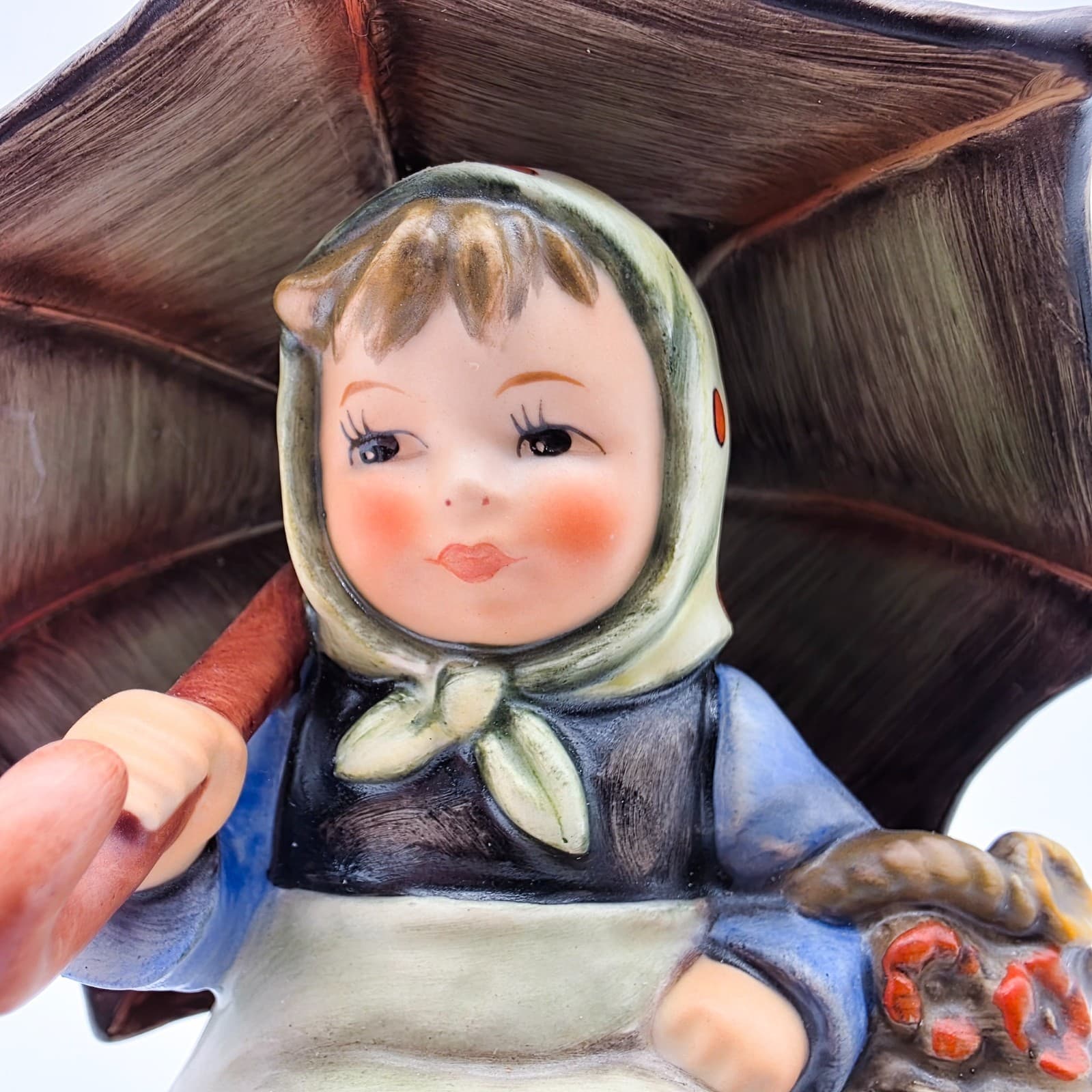 Hummel Goebel Smiling Through W. Germany Porcelain Figurine TMK6 In Box - Thumbnail 8