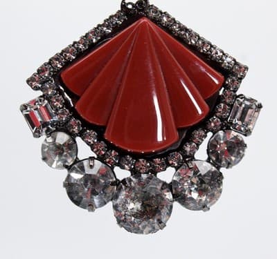 MOANS COUTURE Designer Art Deco Style Rhinestone Red Lucite ClipOn Earrings RARE - Thumbnail 6