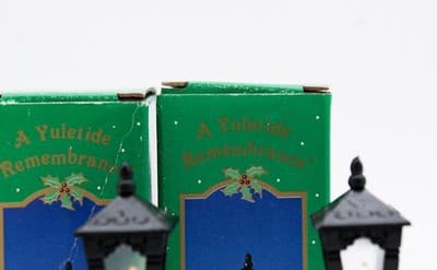 2 Russ Vintage Christmas Village Lamppost With Battery Works In Box Accessories - Thumbnail 4