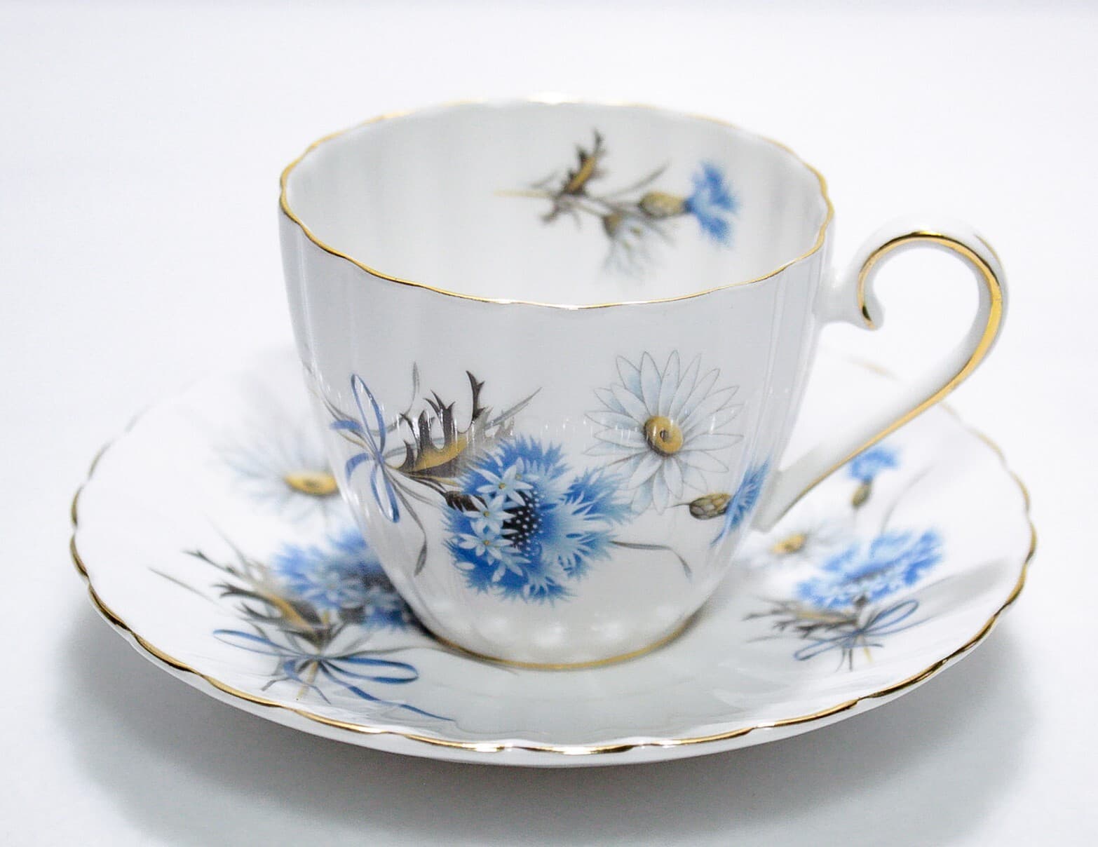 ROYAL TUSCAN Wedgwood Fine Bone China White Floral Cup & Saucer - Thumbnail 6