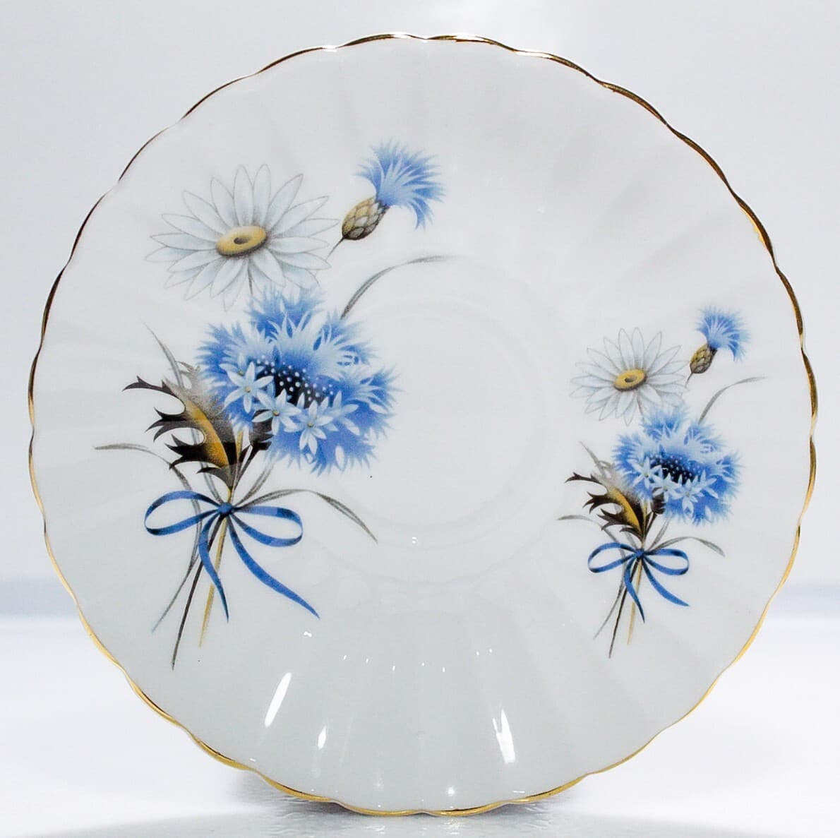 ROYAL TUSCAN Wedgwood Fine Bone China White Floral Cup & Saucer - Thumbnail 4