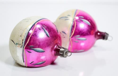 2 Vintage Hand Painted Pink/Silver Indent Reflector Glass Christmas Ornaments - Thumbnail 6