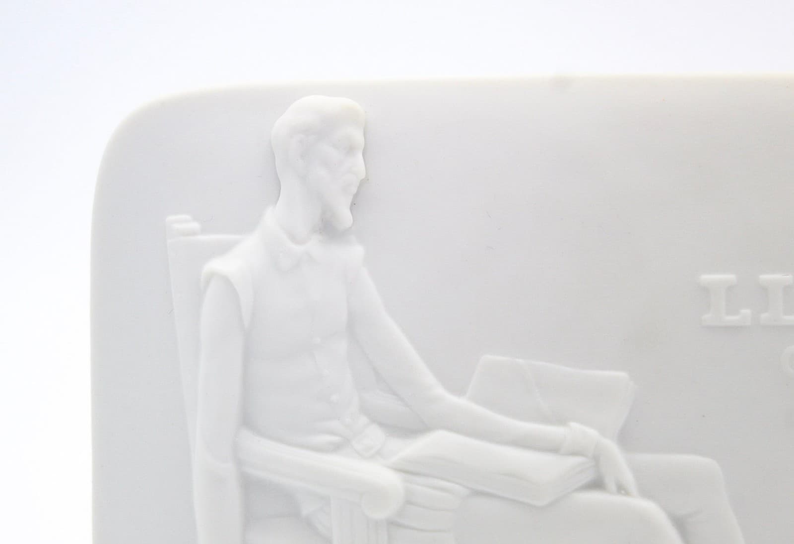 Lladro Spain Collectors Society Don Quixote 3D Releif Bisque Porcelain Plaque - Thumbnail 7