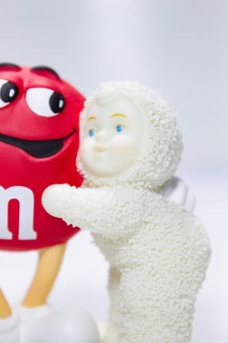 DEPARTMENT 56 Snowbabies Red M&M "Red Is My Favorite Color" Porcelain Figurine - Thumbnail 3