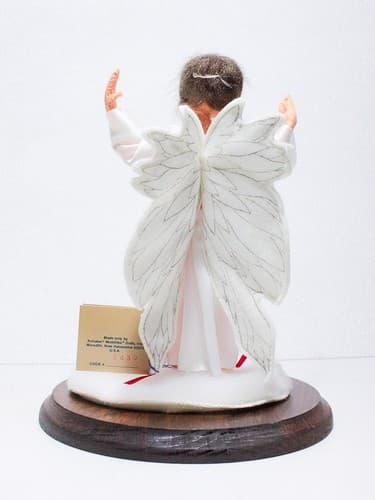1991 ANNALEE Mobilitee Nativity Angel Red Ribbon Belt Felt in Cloche/Dome Doll - Thumbnail 9