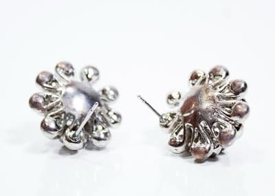 Vintage Silver Tone Stud Circular Clear Rhinestones Flower Motif Earrings - Thumbnail 4